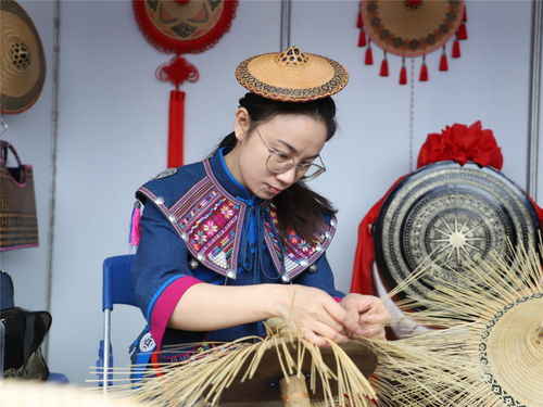 河池民族手工藝旅游商品展銷 三月三 熱鬧開市
