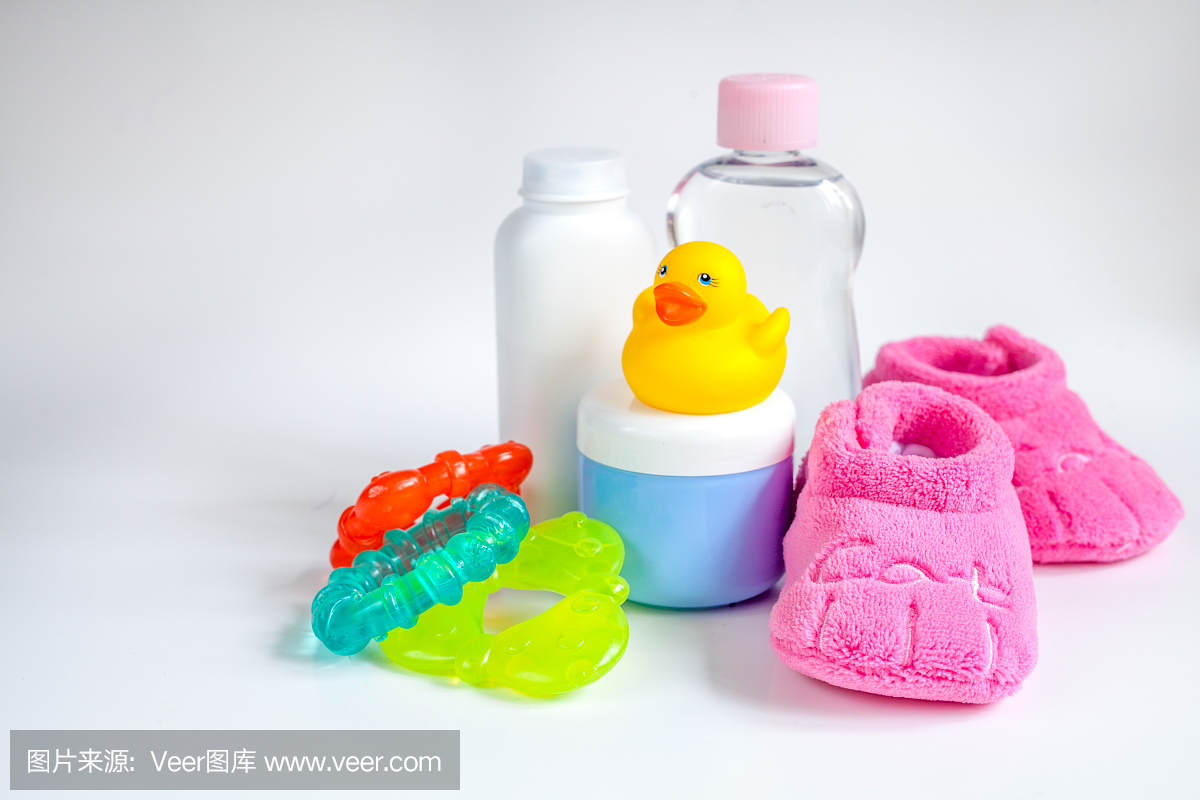 嬰兒配件洗澡與鴨子在白色的背景